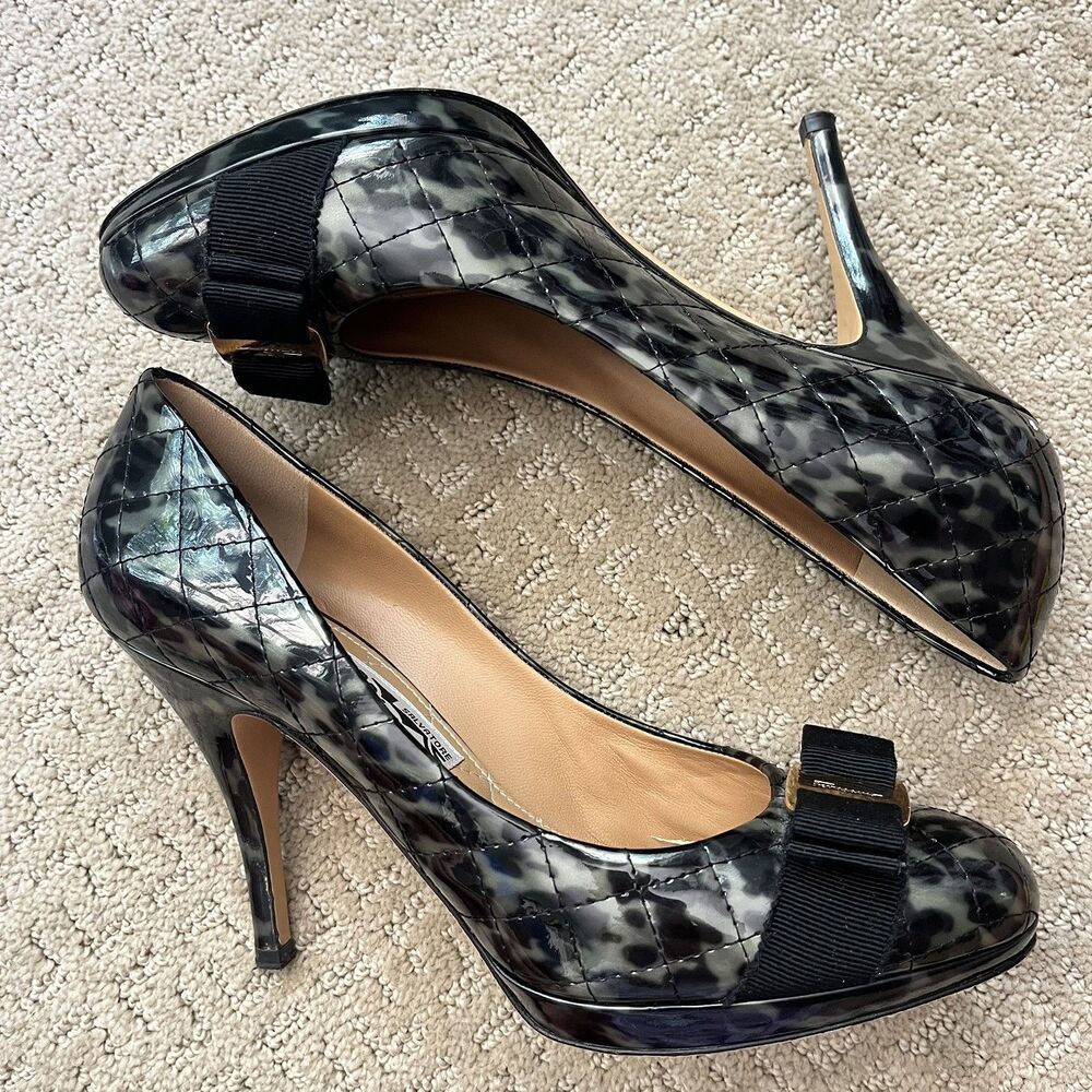 Salvatore Ferragamo Patent Leather Quilted Round Pumps Black/Gray 9 Leopard Bow